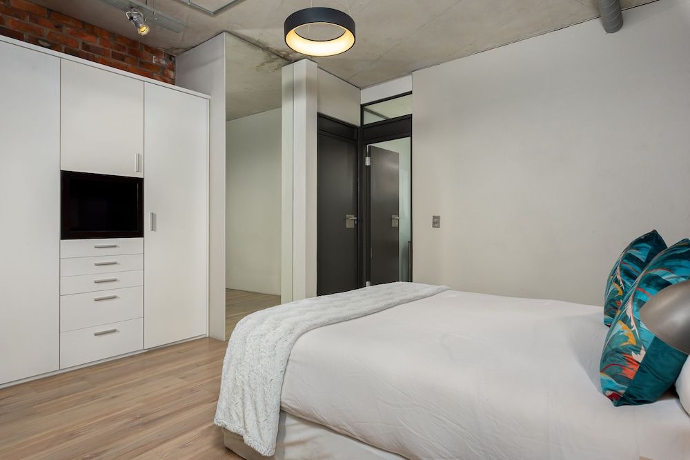 undefined Metropolis 601 10