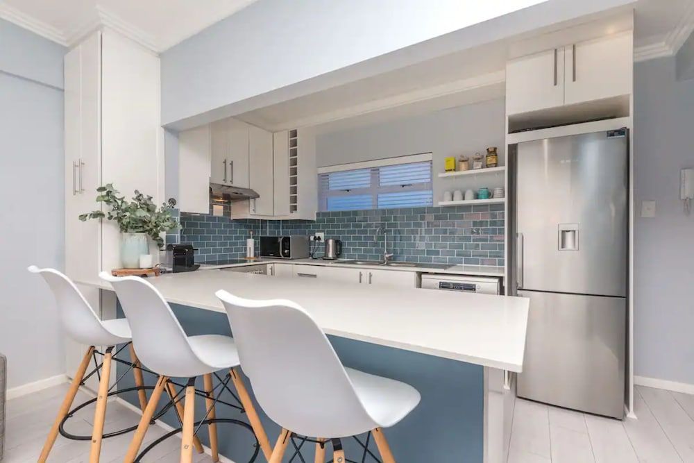 undefined Stylish and Central 1 BD in Green Point 10