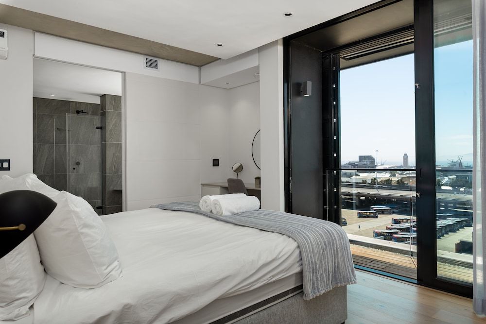 undefined The Signature 603 8