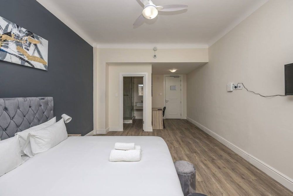 undefined Cape Legacy - Bright and Spacious Studio Suite 3