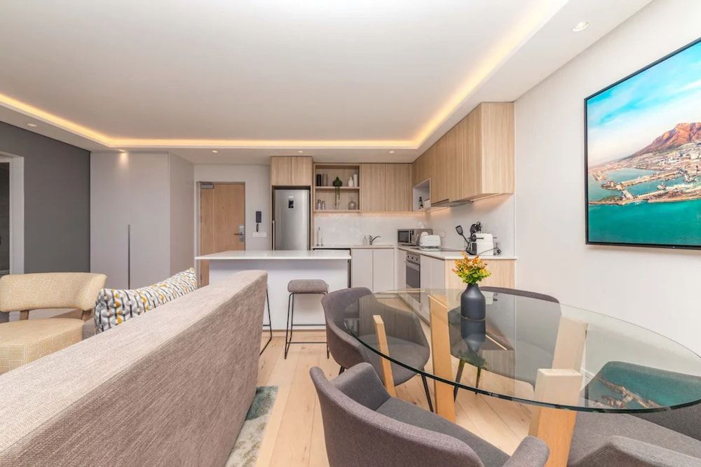 Modern and Bright 1BD APT in Sunny Sea Point Basic Apartment, 1 Queen Bed 19