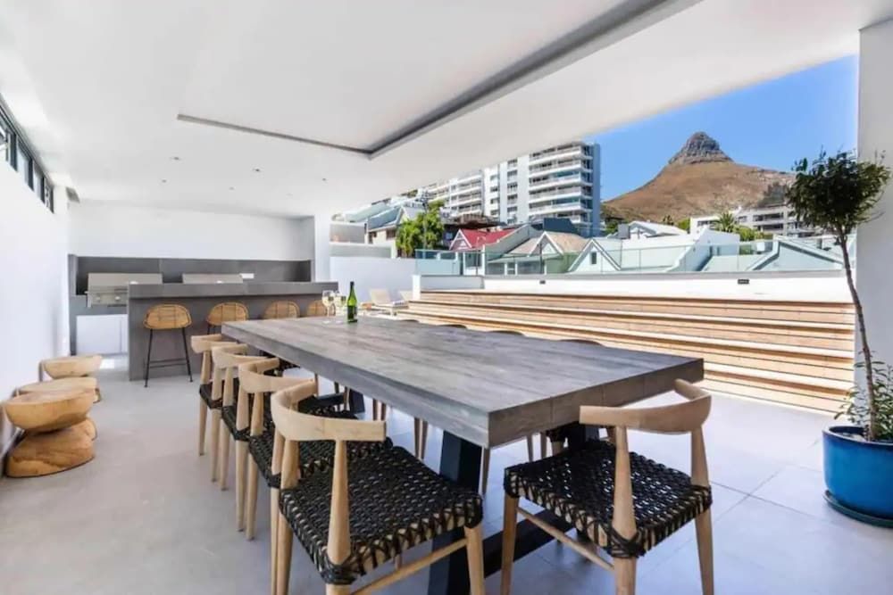 Modern and Bright 1BD APT in Sunny Sea Point Basic Apartment, 1 Queen Bed 18