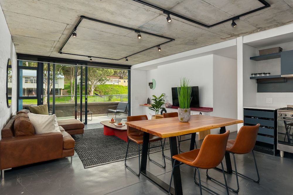 undefined FortyOnL 810