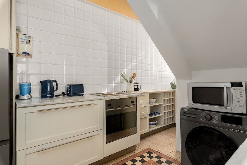 undefined High Level 275b 9