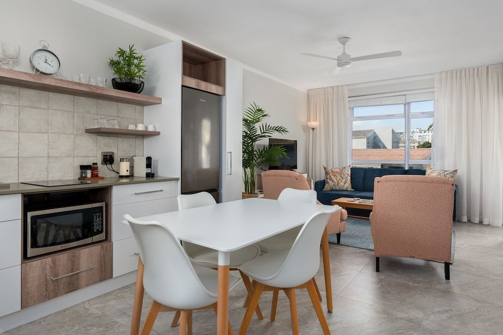 undefined Cascades 407 6