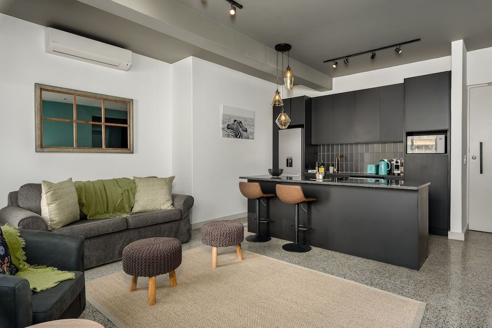 undefined The Duke 905