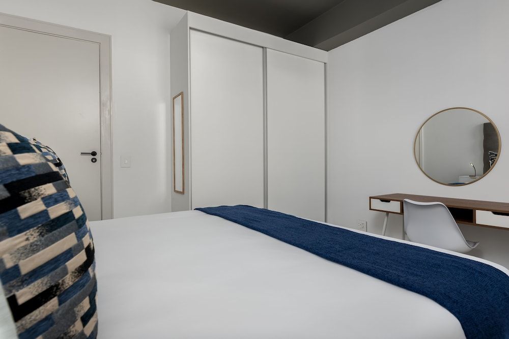 undefined The Duke 905 7