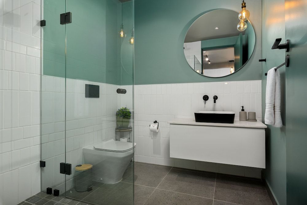 The Duke 905 Deluxe Apartment 13