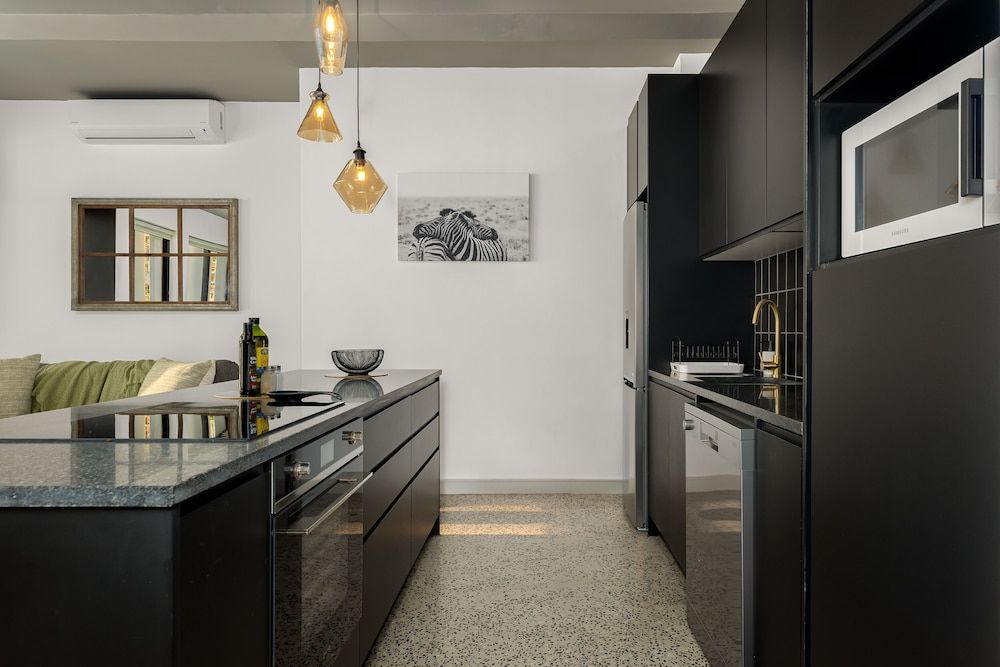 undefined The Duke 905 8