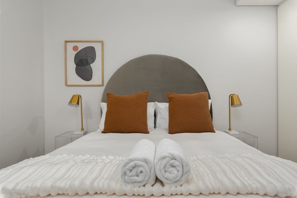 undefined TenOnQ B4 9