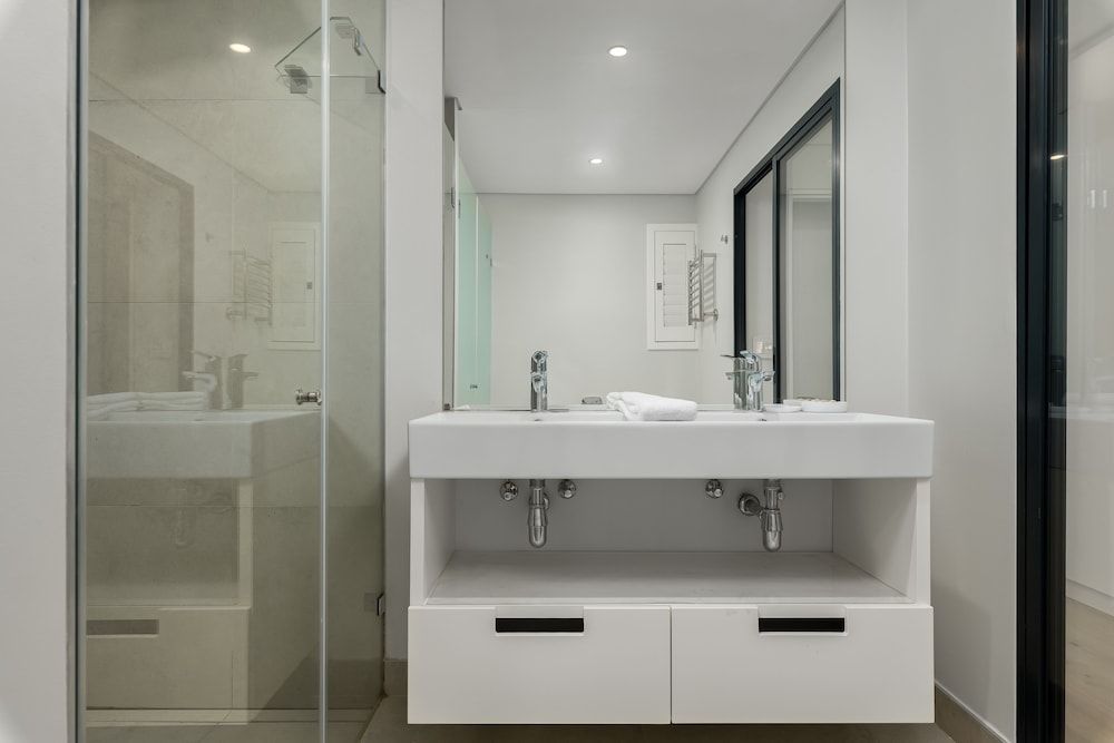 TenOnQ B4 Exclusive Apartment 12