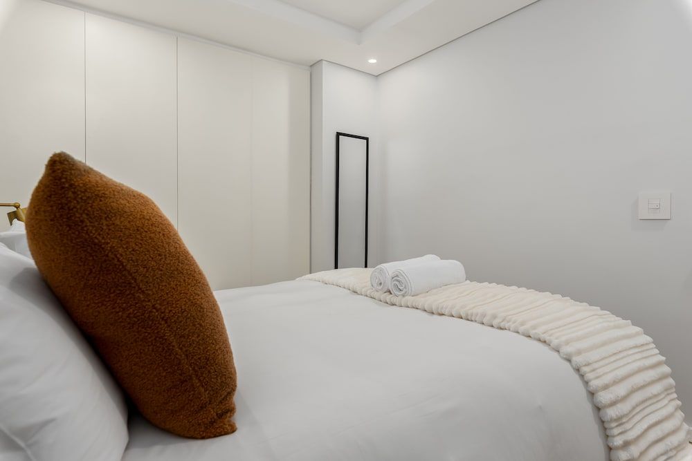 undefined TenOnQ B4 8