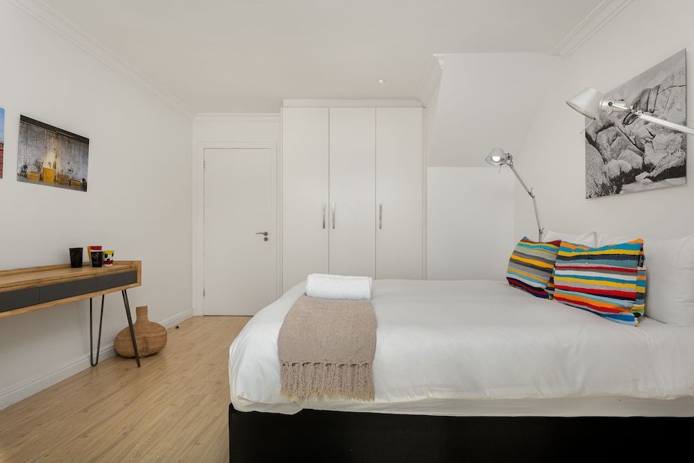 undefined Burnside 302 4