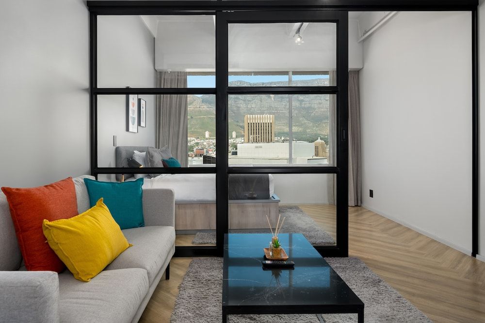 undefined One Thibault 1628 10