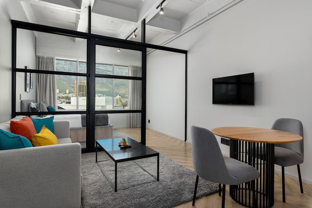 undefined One Thibault 1628 5