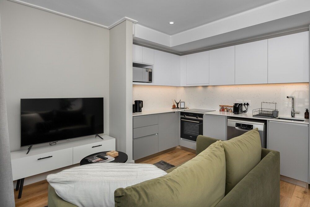 7 on Bantry 301 Gallery Apartment 13