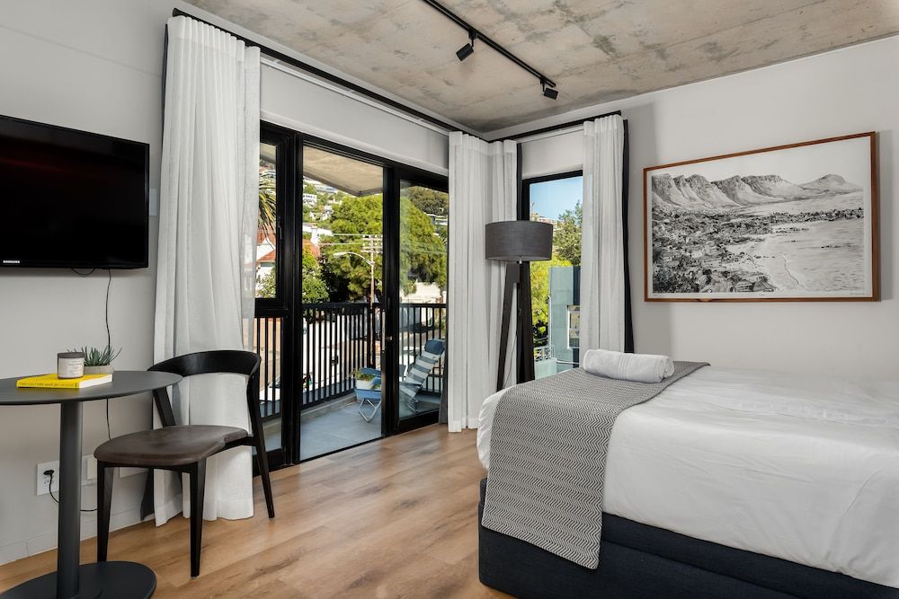 The Ivory 202 Classic Apartment 9