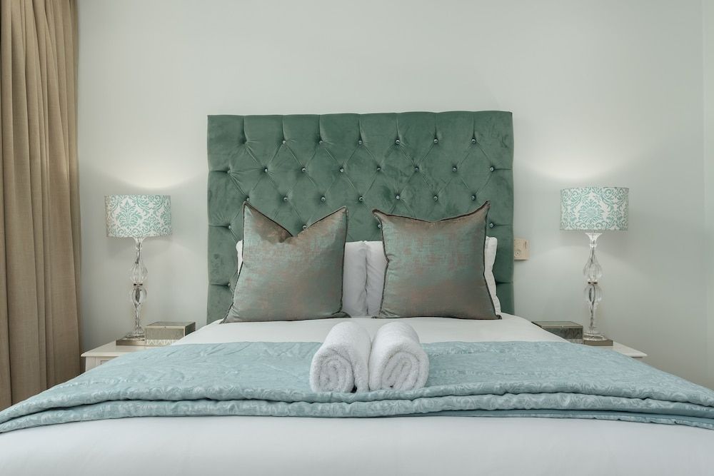 undefined Mandela Rhodes F503 3