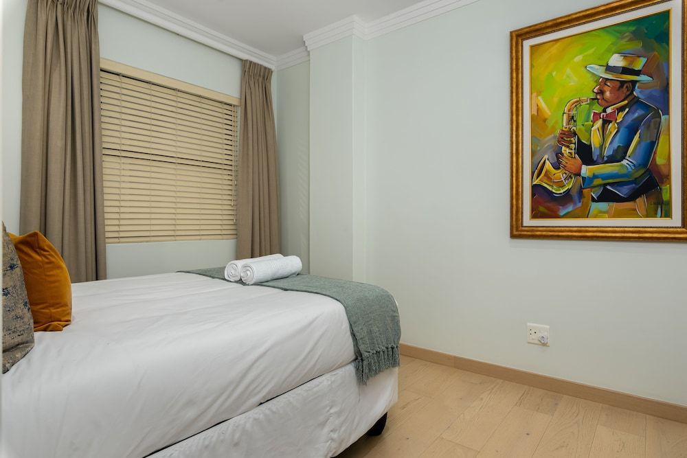 undefined Mandela Rhodes F503 4