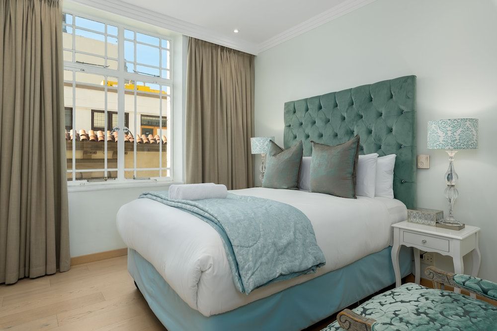 undefined Mandela Rhodes F503 6