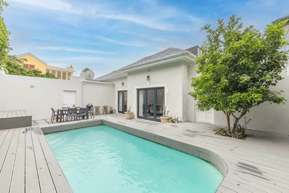 undefined Magnificent 4 BD Home in Gardens With a Pool 3