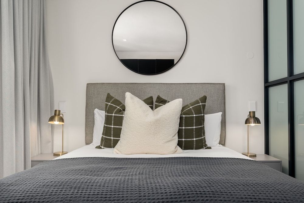 The Carrington Luxury Apartments Business Studio 2