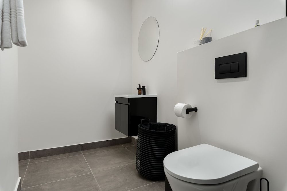 The Carrington Luxury Apartments Classic Studio 6