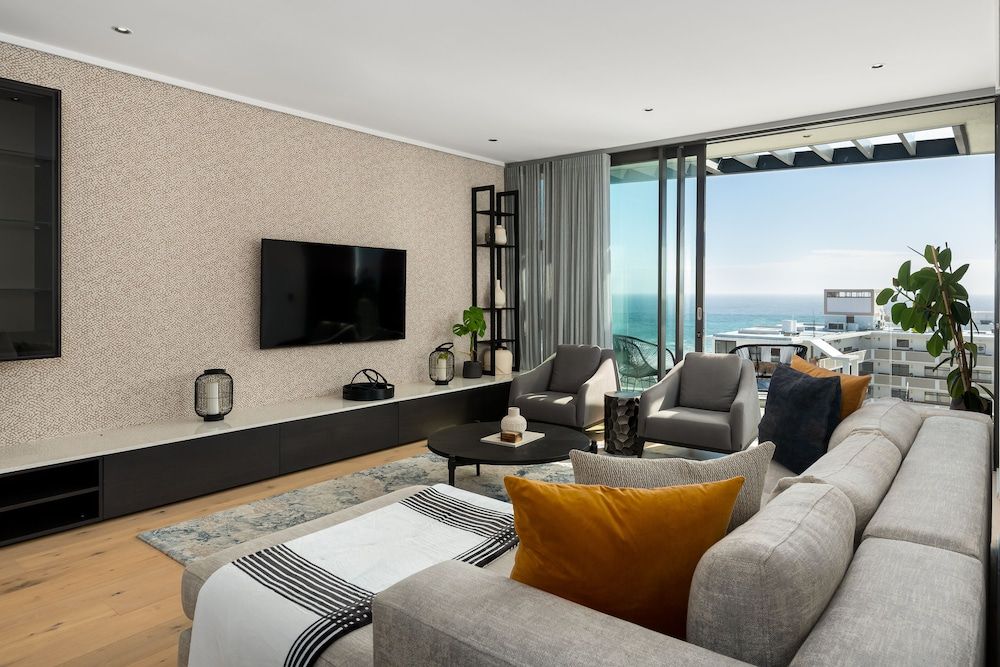 undefined Cosmopolitan 801