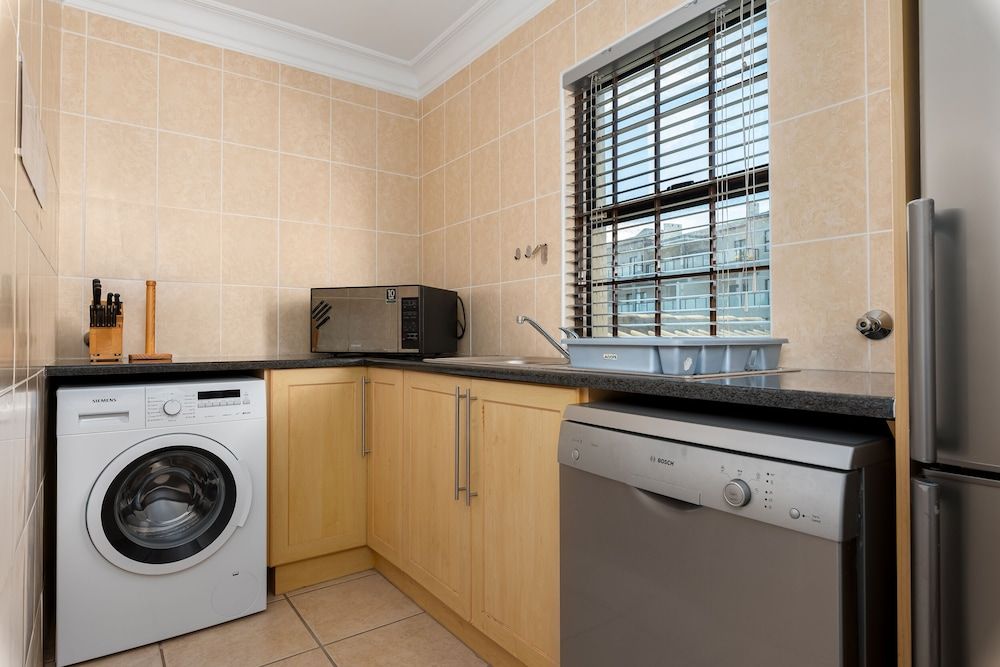 Waves Edge T12 Exclusive Apartment 11