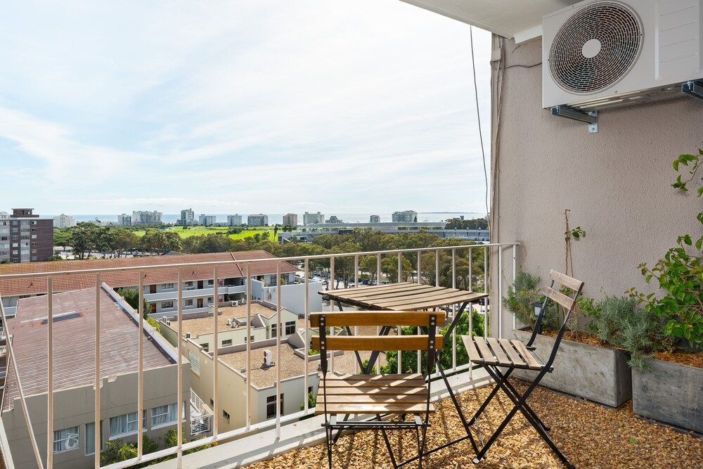 Doric Court 605 Grand Apartment 15