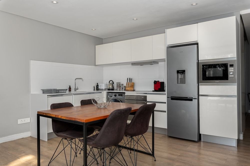 undefined The Warwick 206 6