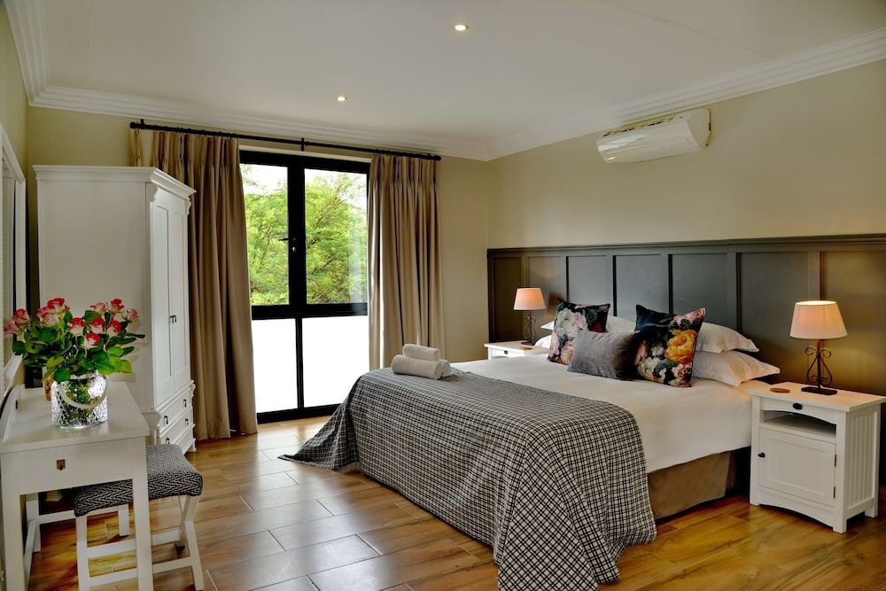 Thanda Manzi Country Hotel Deluxe Room (Deluxe Suite) 2