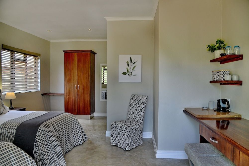 Thanda Manzi Country Hotel Standard Double or Twin Room 5