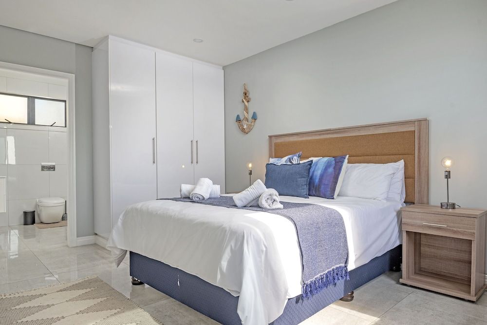 Apartment (1 Bedroom)