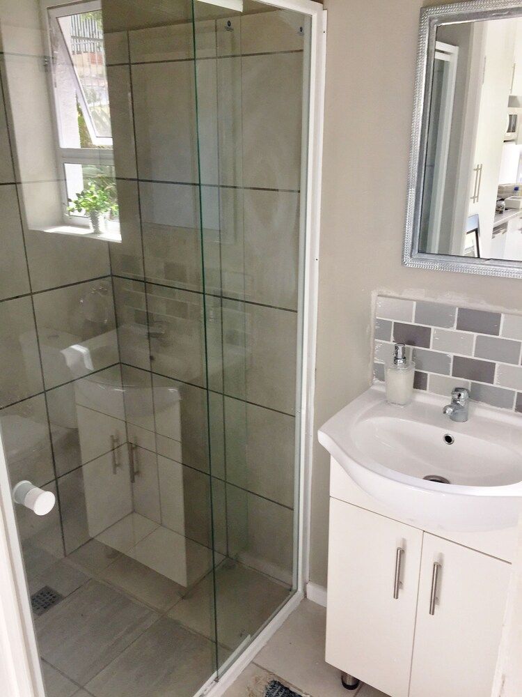 Villa Eika Deluxe Apartment, 1 Queen Bed 6