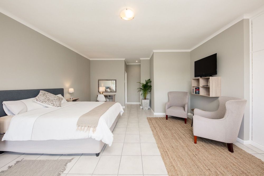 Villa Eika Room, 1 Queen Bed 4