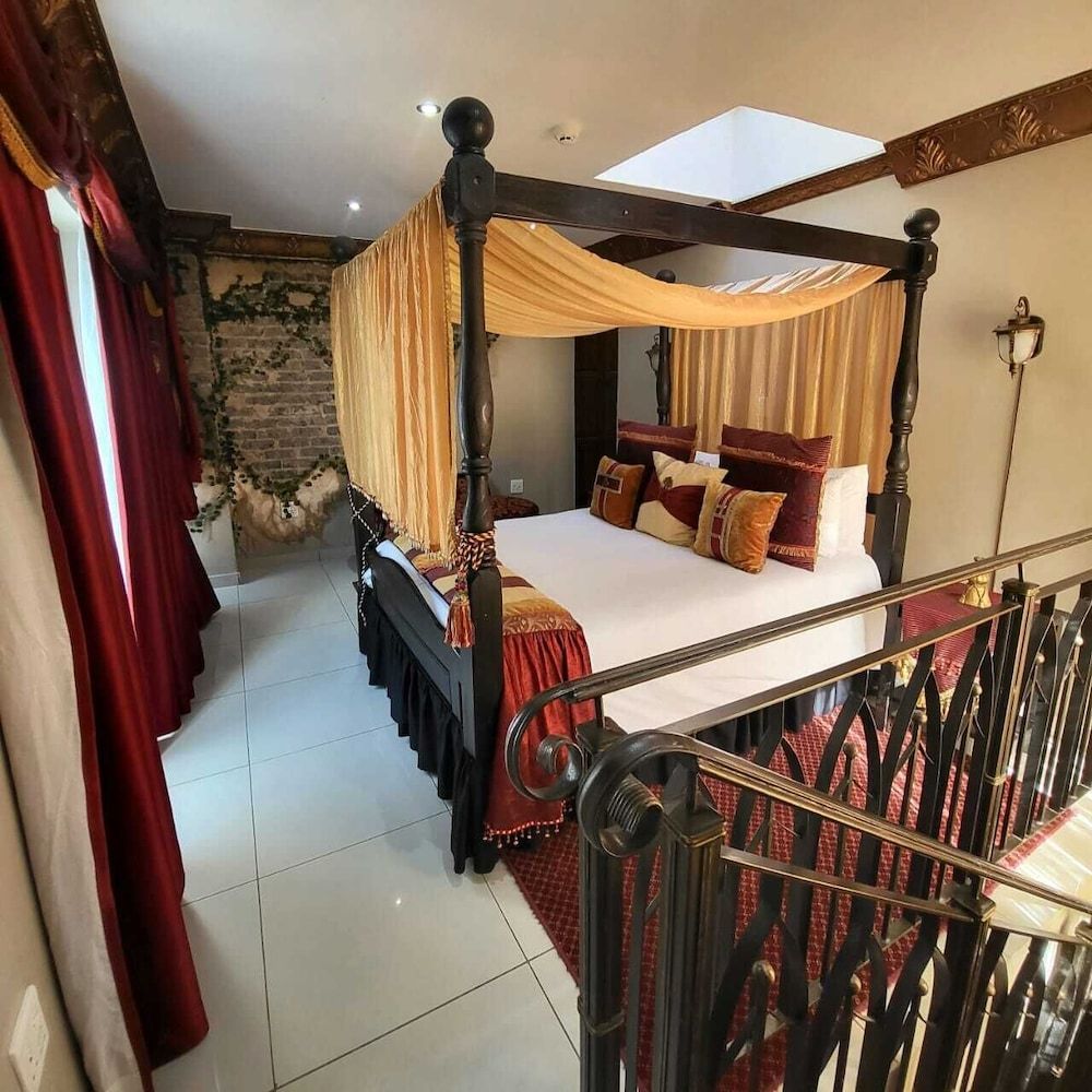 Royal Suite, Private Bathroom