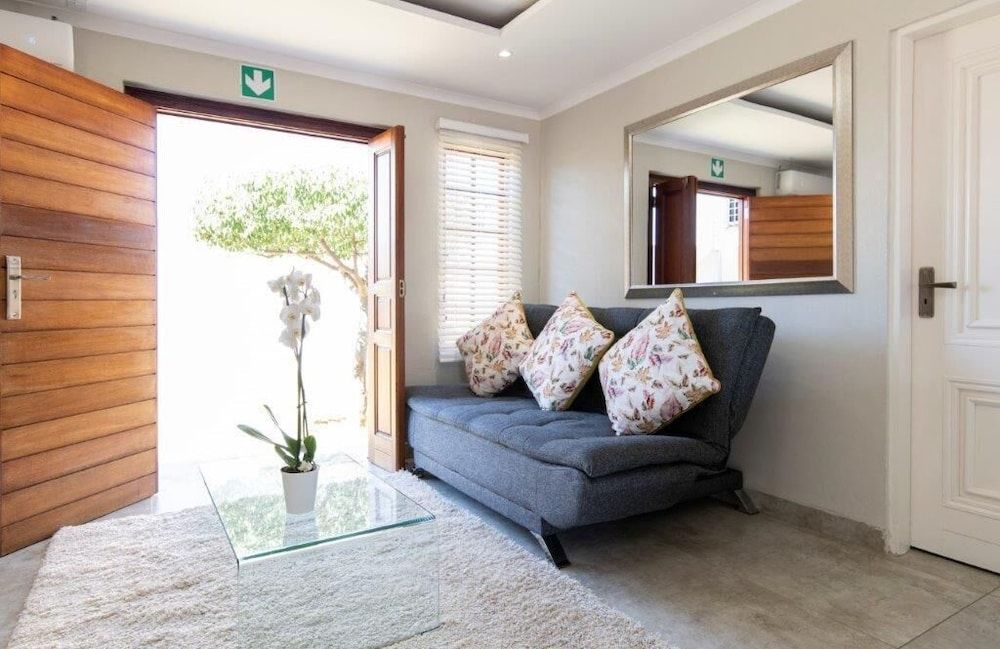 Lefa Boutique Hotel Buffalo - Family Suite 7