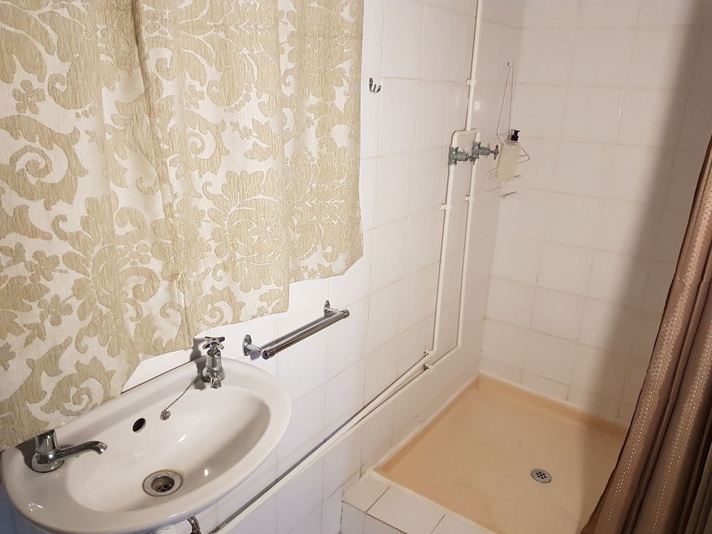 Mountain View Country Estate Classic Double Room 5