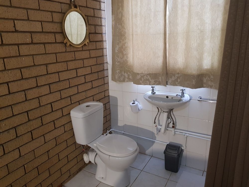 Mountain View Country Estate Classic Double Room 4