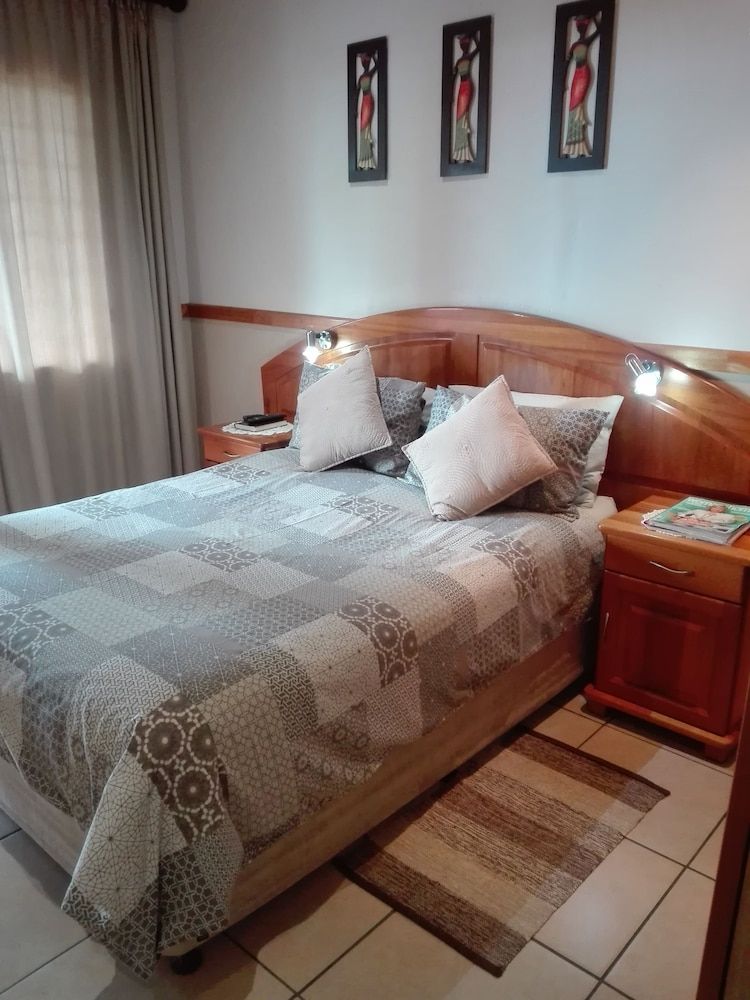 Standard Double Room, 1 King Bed, Non Smoking, Ocean View