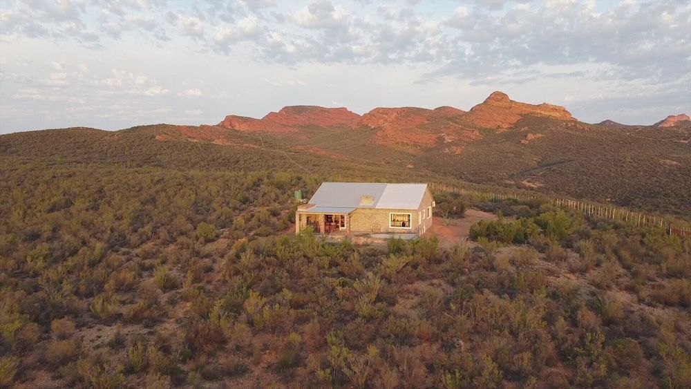 Zwartberg View Mountain Lodge Luxury Double Room 9