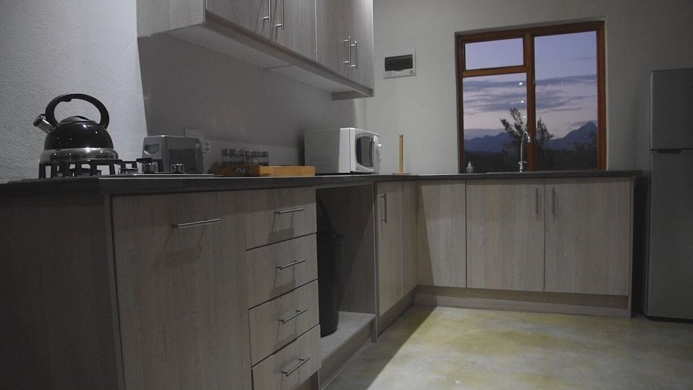 Zwartberg View Mountain Lodge Luxury Double Room 14