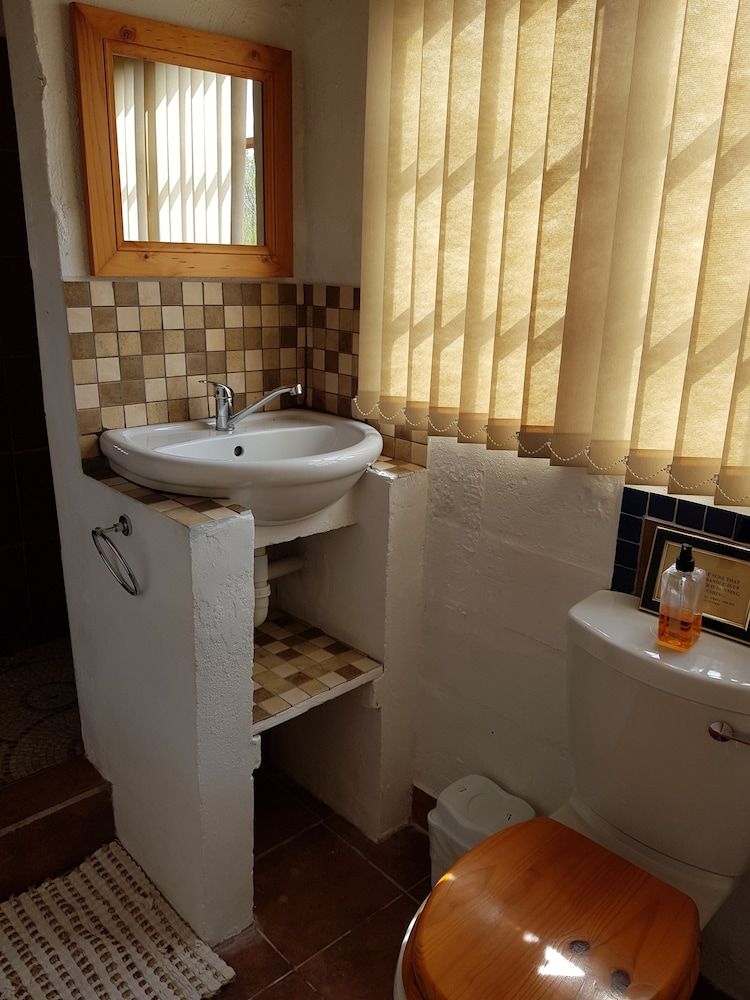 Zwartberg View Mountain Lodge Luxury Double Room 10