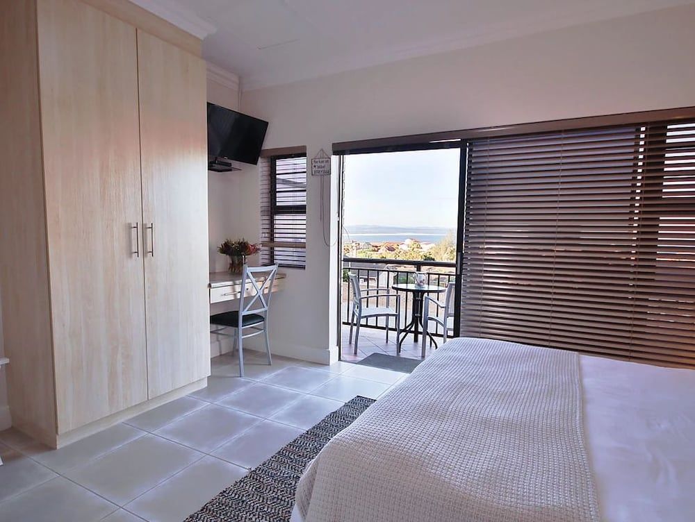 Luxury Apartment (4)