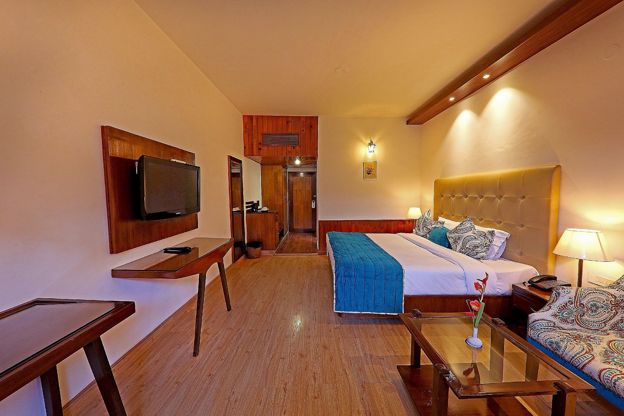 Manali Heights Garden View Room with Heater 3