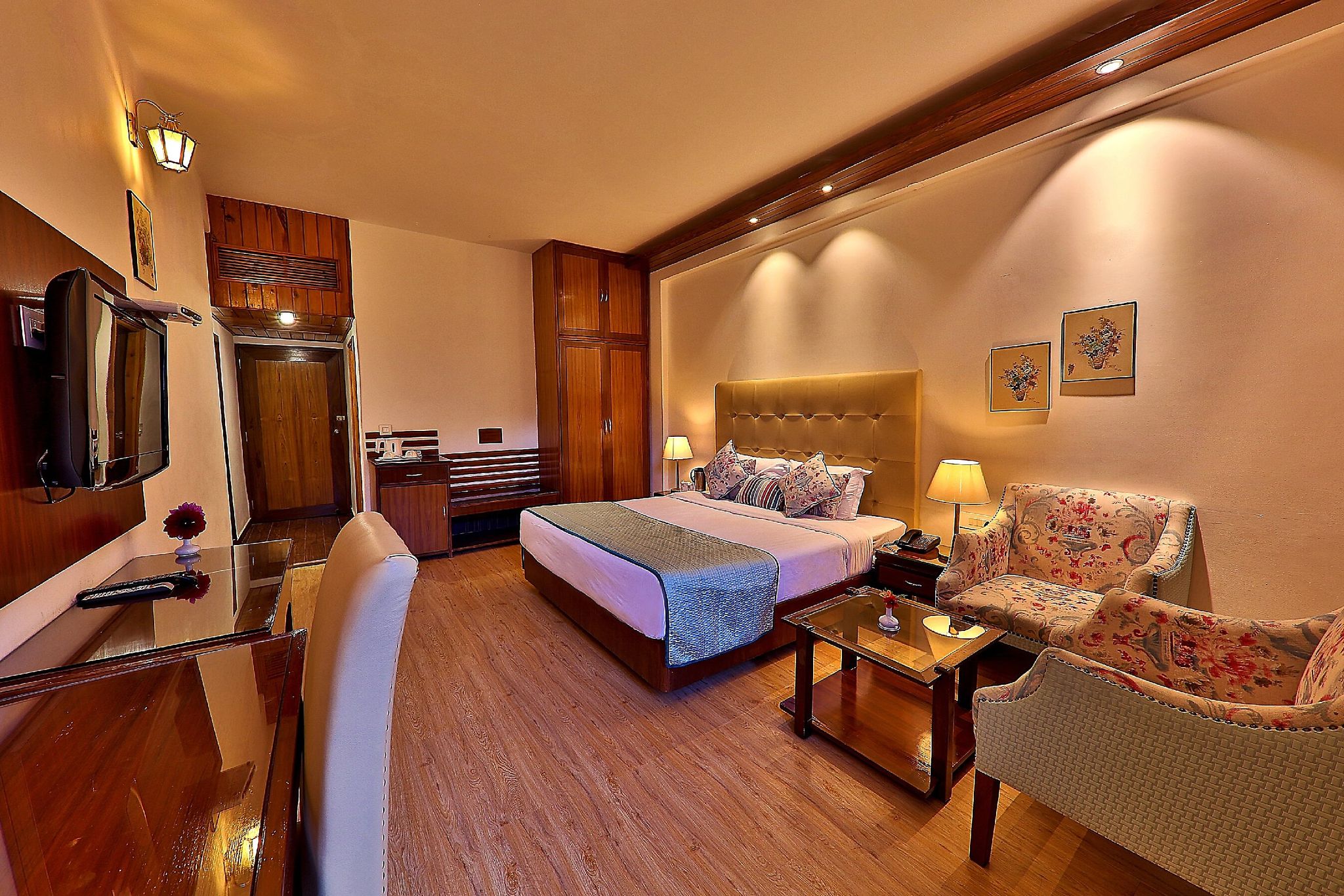 Manali Heights Garden View Room with Heater 2