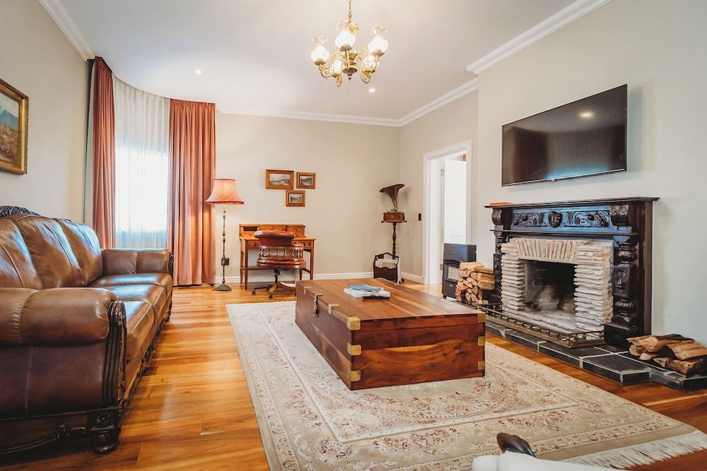 The Hawthorn Boutique Hotel Superior Suite 5