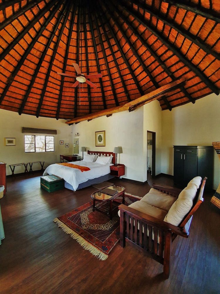 Phelwana Game Lodge Villa (2 Sleepers) 2