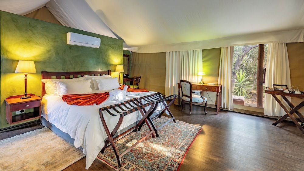 Phelwana Game Lodge Luxury Tent 4